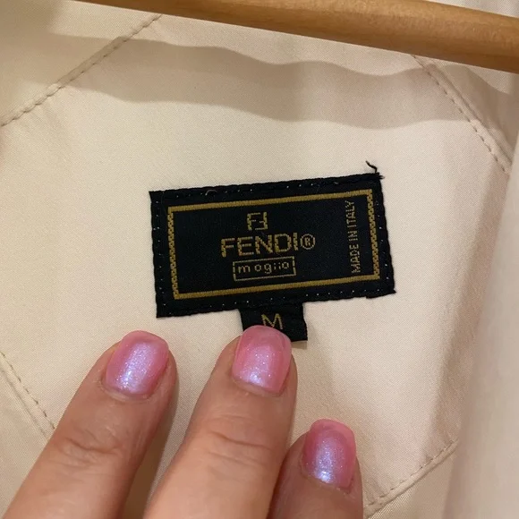 Classic Fendi light rain/trench coat - Picture 11 of 12